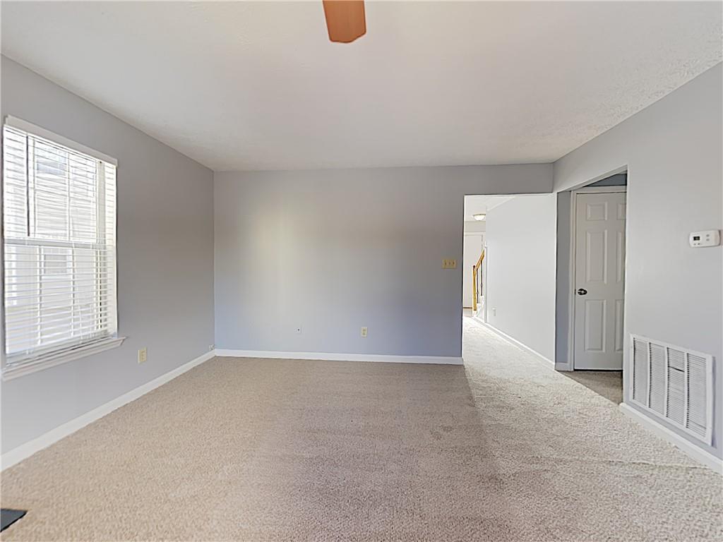 7829769 Property Photo 4