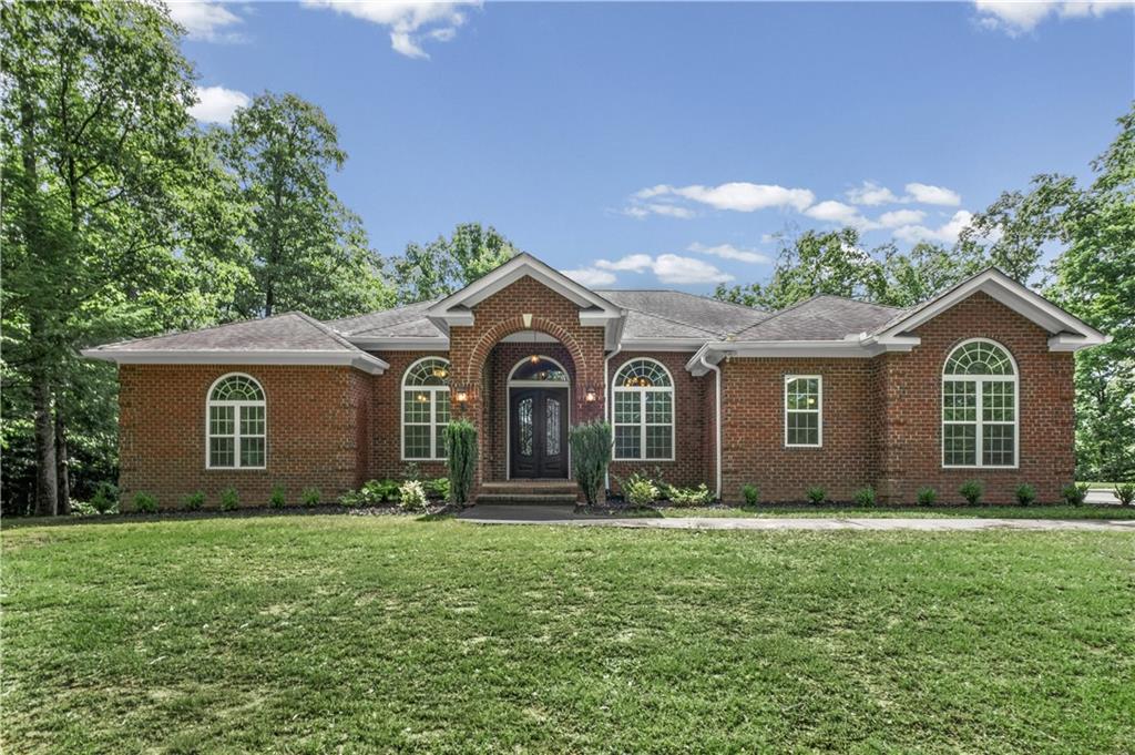 180 Cothran Road Property Photo 1