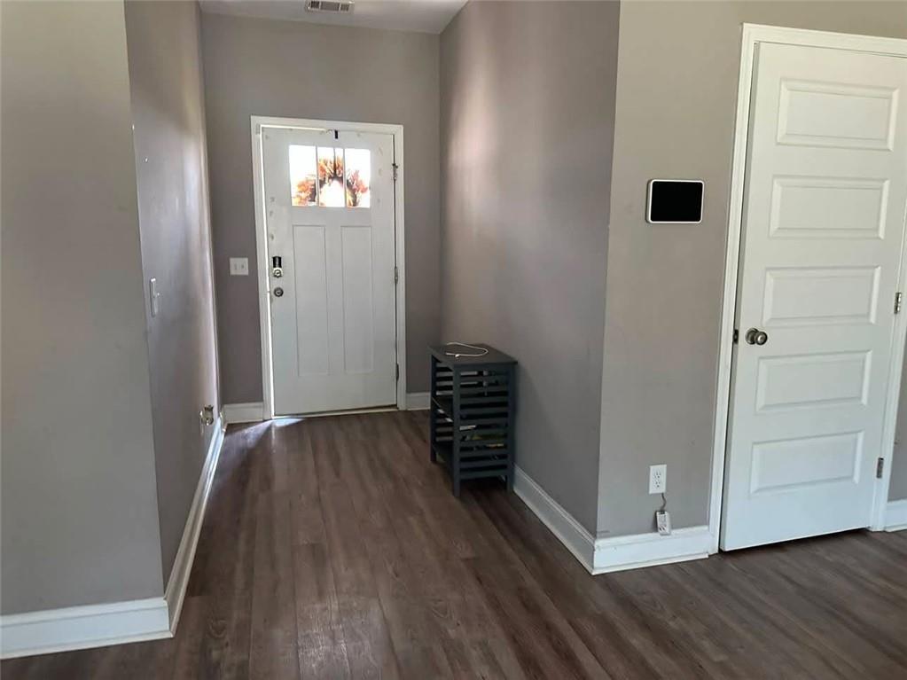 409 Pivot Point Property Photo 2