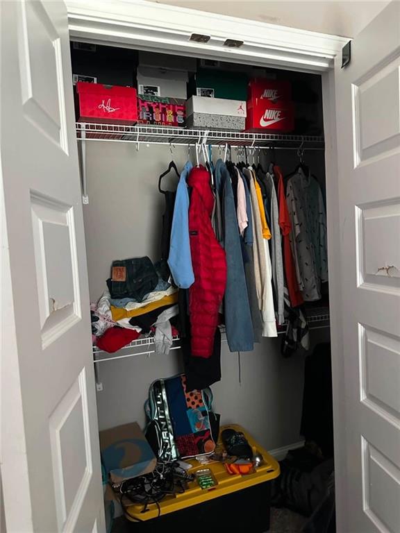 409 Pivot Point Property Photo 27