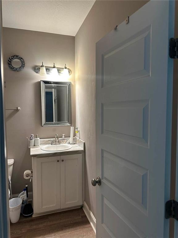 409 Pivot Point Property Photo 31