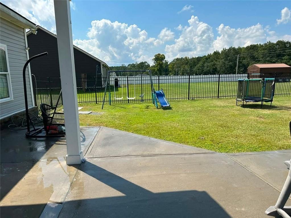 409 Pivot Point Property Photo 36
