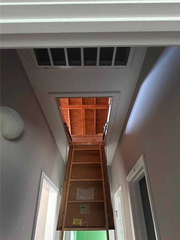 409 Pivot Point Property Photo 41