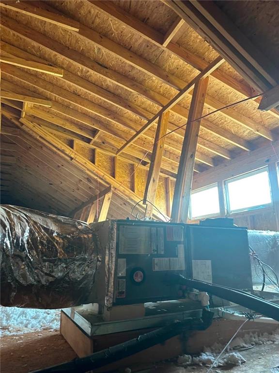 409 Pivot Point Property Photo 44