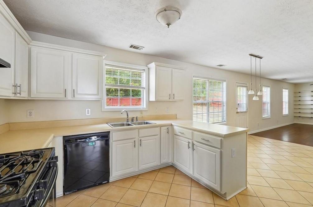 4255 Old House Drive Property Photo 12