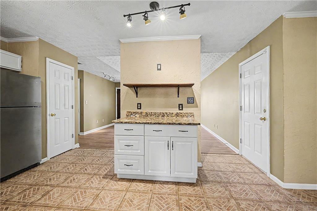 204 Spring Circle Property Photo 10