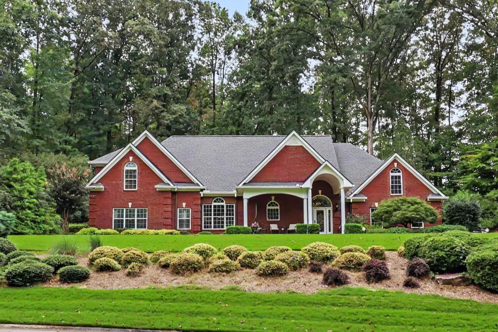 272 Glen Lake Drive Property Photo 1