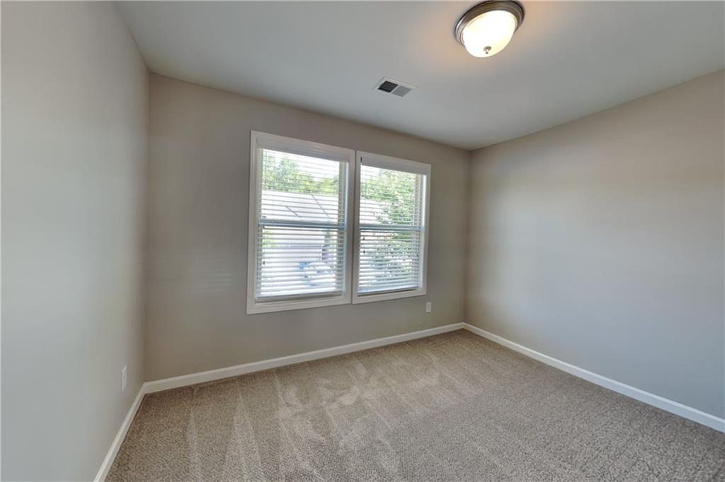 7830028 Property Photo 13