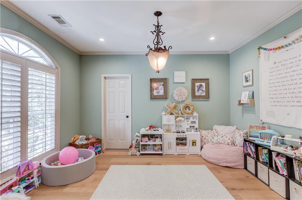 6228 Waters Edge Drive Property Photo 12