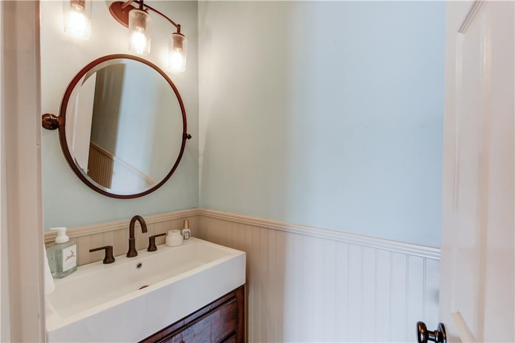 6228 Waters Edge Drive Property Photo 30