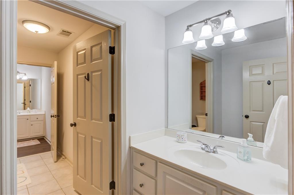 6228 Waters Edge Drive Property Photo 45