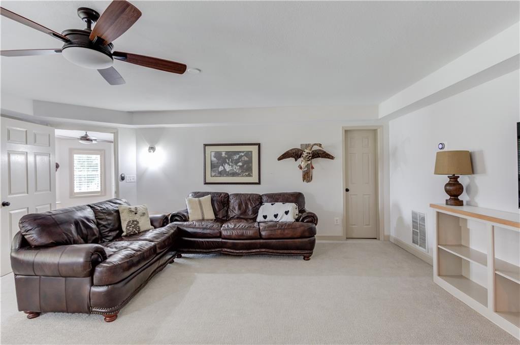 6228 Waters Edge Drive Property Photo 57