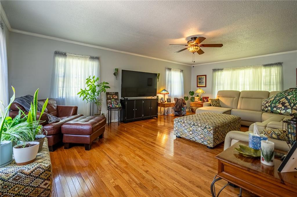 39 Garrard Road Property Photo 5