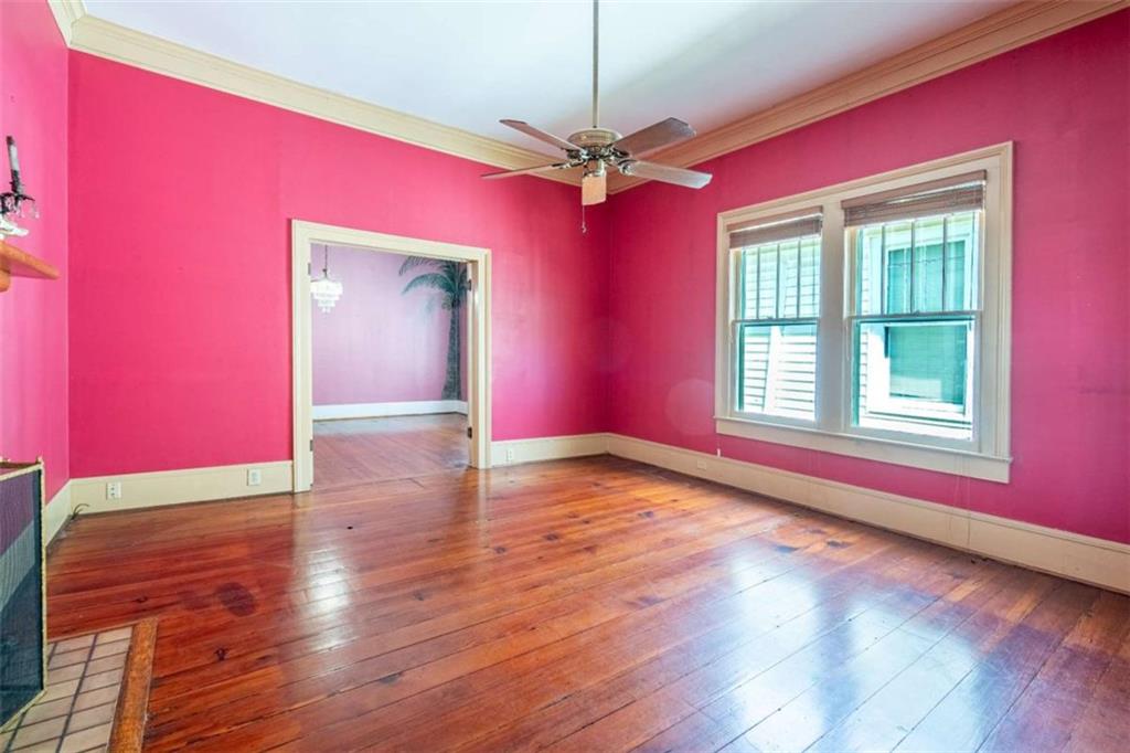 723 Avenue A Property Photo 3