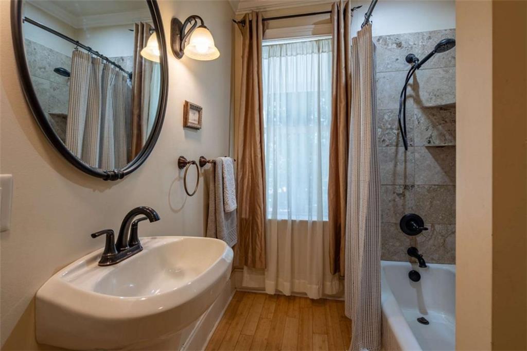 723 Avenue A Property Photo 16