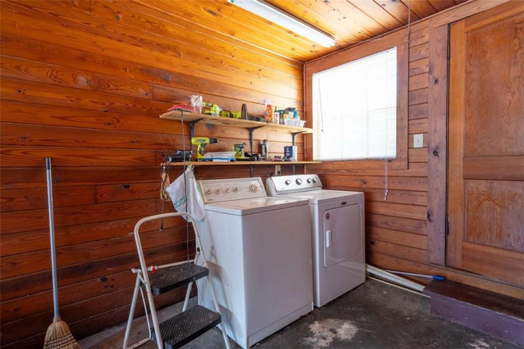 723 Avenue A Property Photo 18