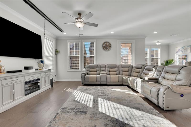 1070 Poppy Pointe Property Photo 3