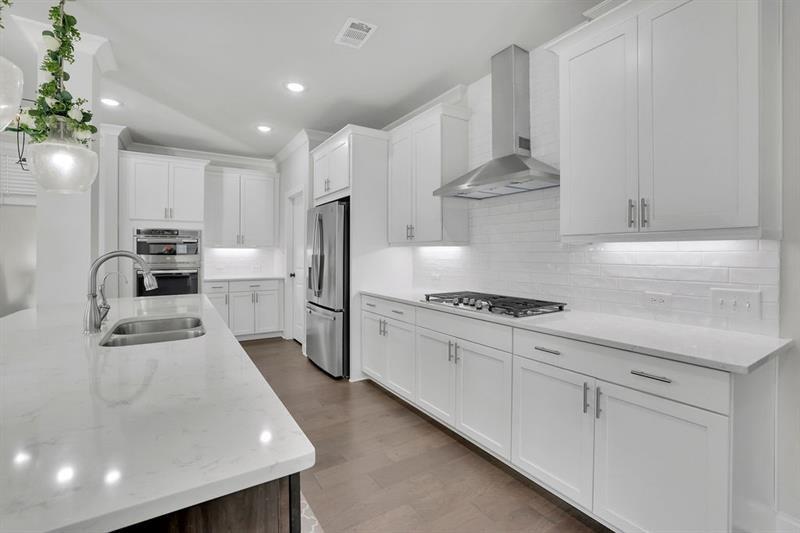 1070 Poppy Pointe Property Photo 10