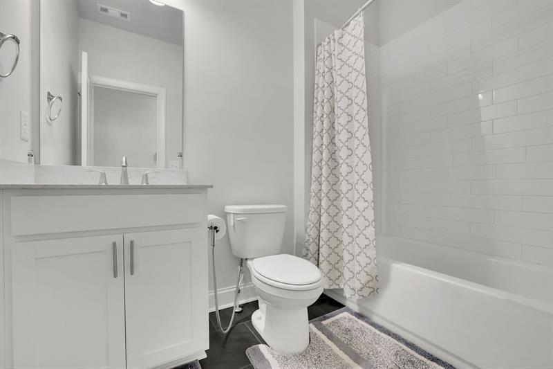 1070 Poppy Pointe Property Photo 14