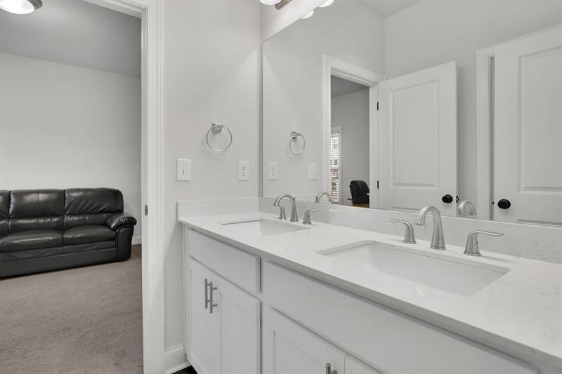 1070 Poppy Pointe Property Photo 24