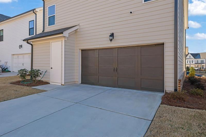 1070 Poppy Pointe Property Photo 31