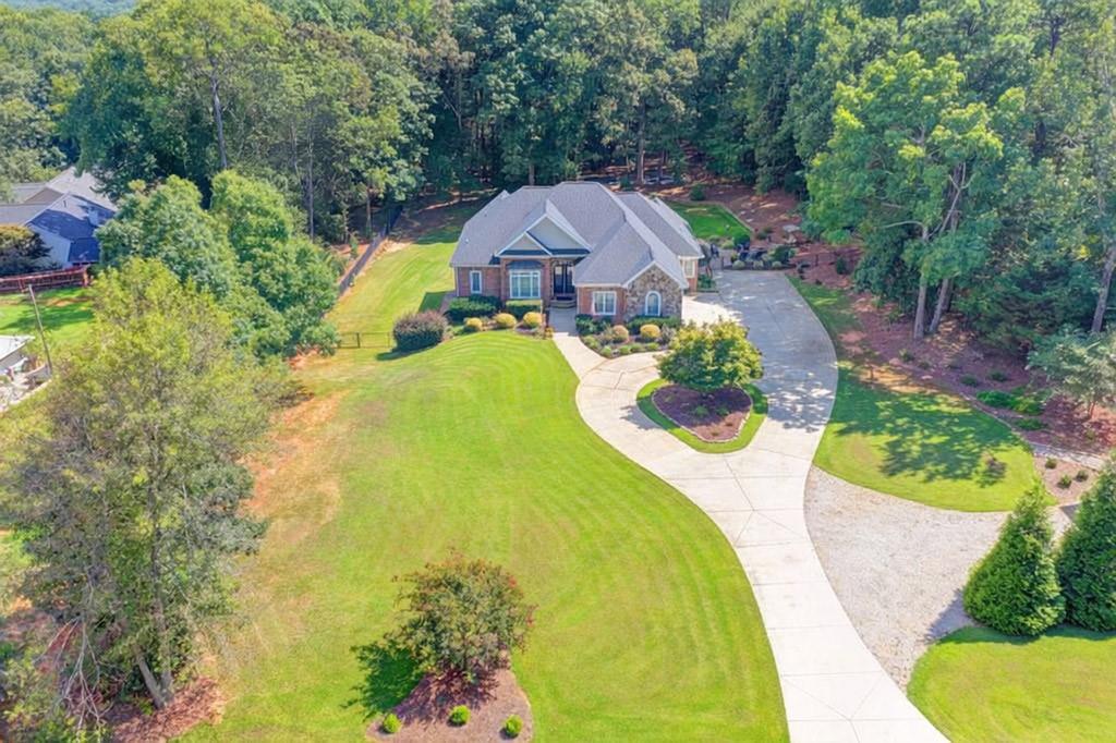 4025 Tanners Mill Road Property Photo 1