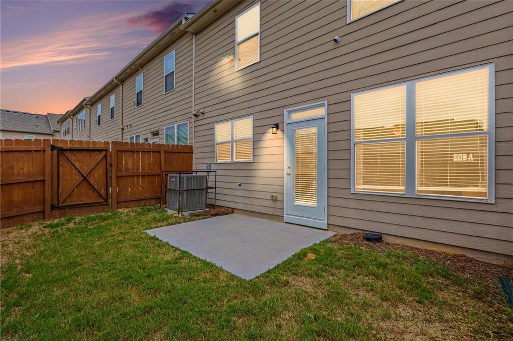 7666 Squire Court Property Photo 27