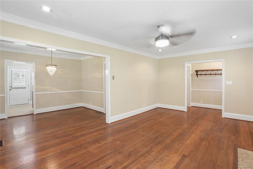 266 Midvale Drive Ne Property Photo 8