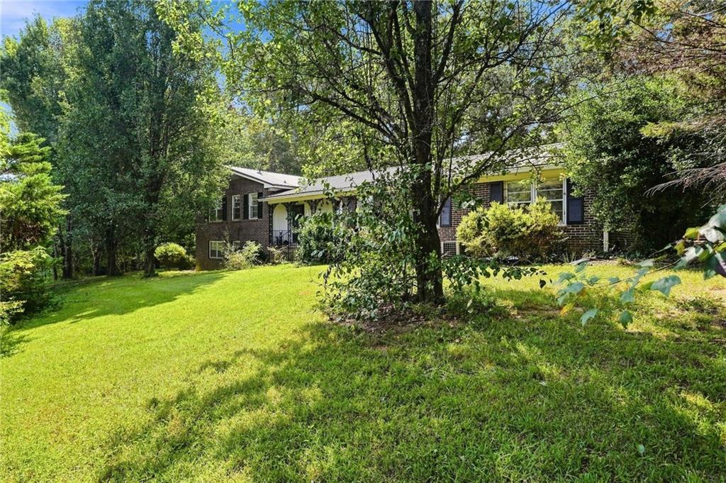 7018 Highway 27 Property Photo 1