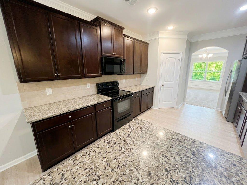 1086 Blind Brook Circle Property Photo 4