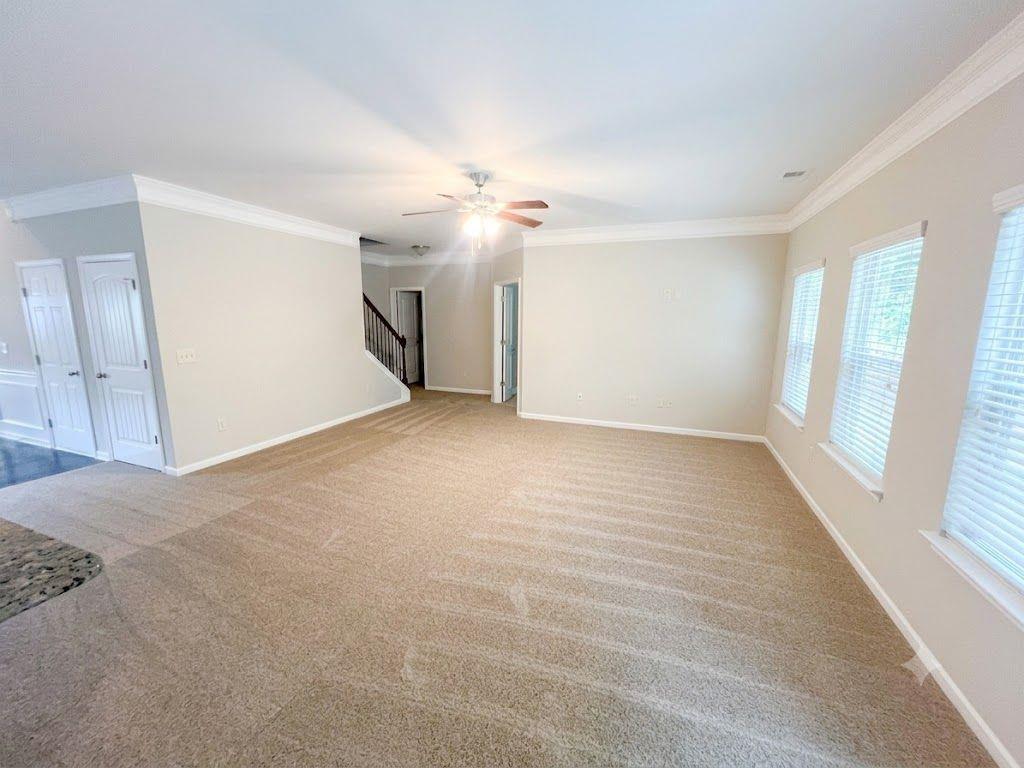 1086 Blind Brook Circle Property Photo 9