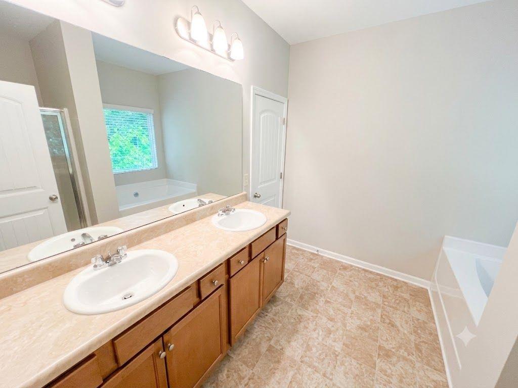 1086 Blind Brook Circle Property Photo 26