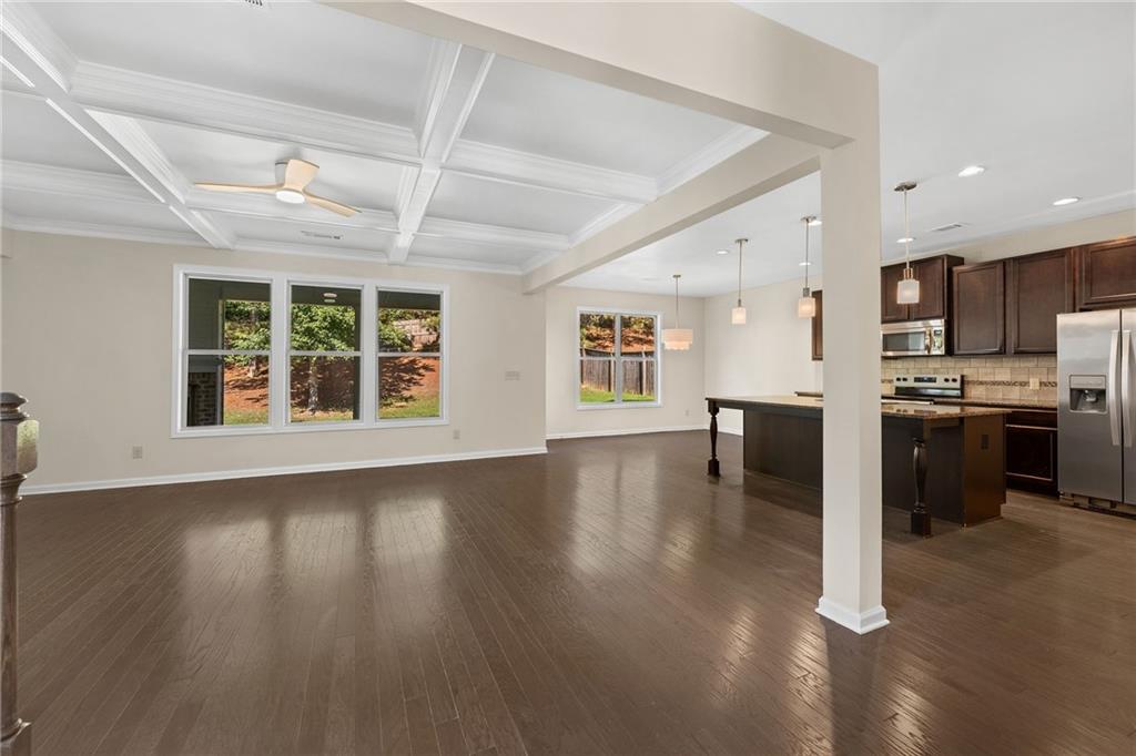 7491 Silk Tree Pointe Property Photo 7