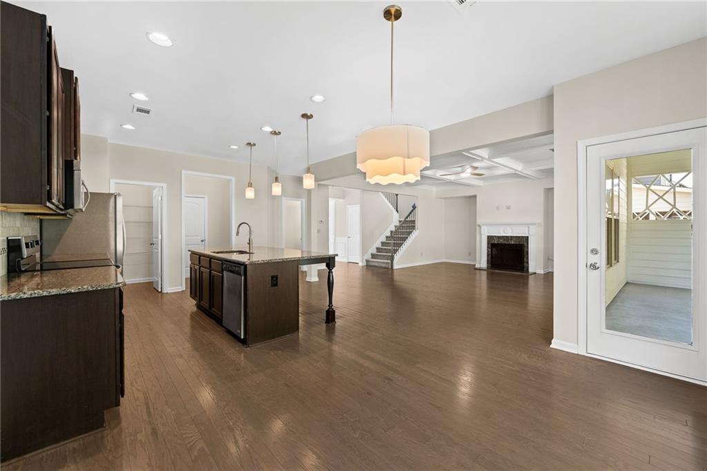 7491 Silk Tree Pointe Property Photo 22