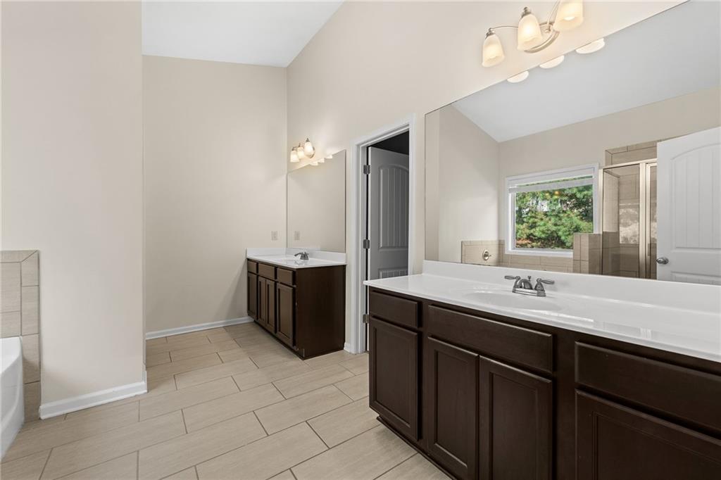 7491 Silk Tree Pointe Property Photo 33
