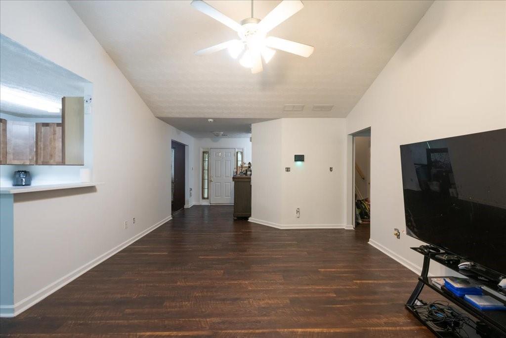 215 Highgrove Drive Property Photo 15