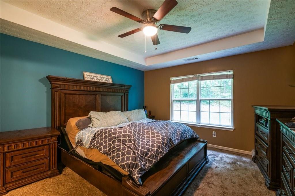 215 Highgrove Drive Property Photo 20