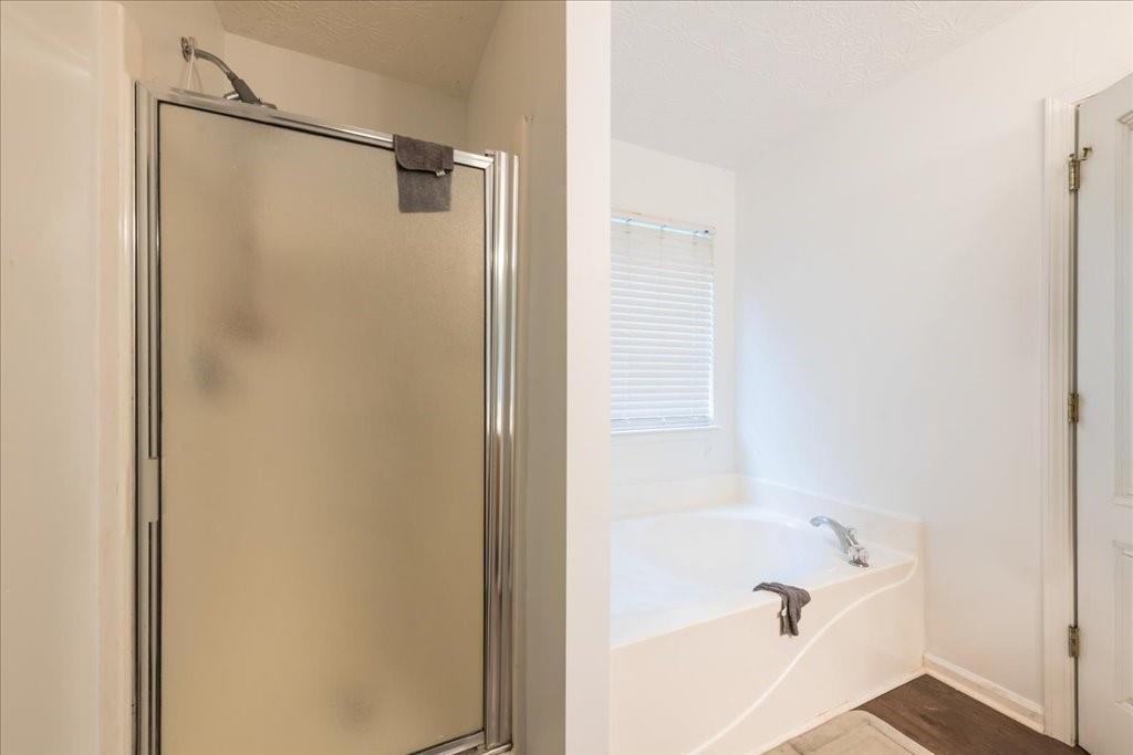 215 Highgrove Drive Property Photo 22