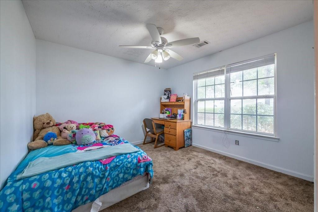 215 Highgrove Drive Property Photo 25
