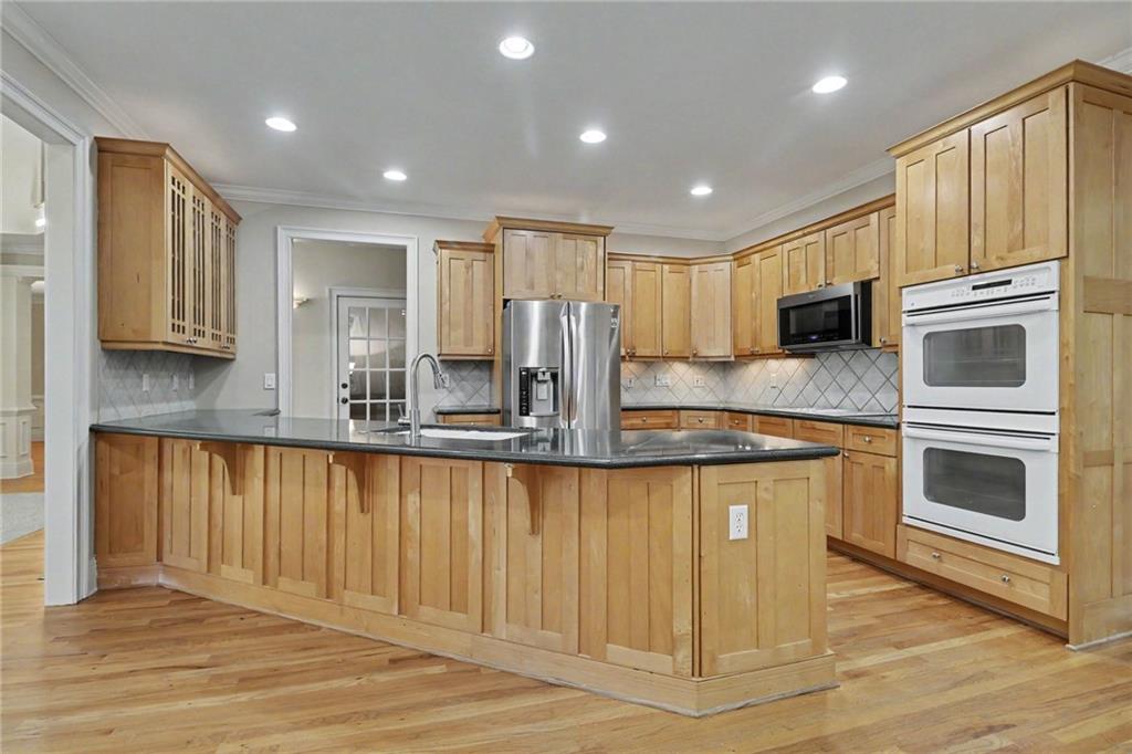 720 Barberry Drive Property Photo 2