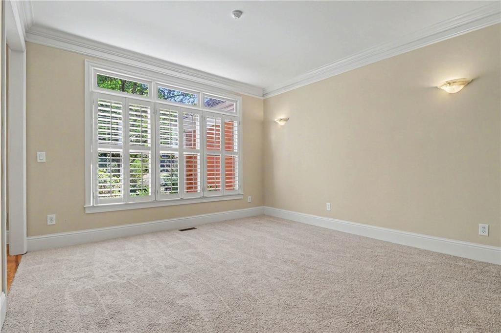 720 Barberry Drive Property Photo 9