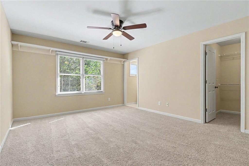 720 Barberry Drive Property Photo 11