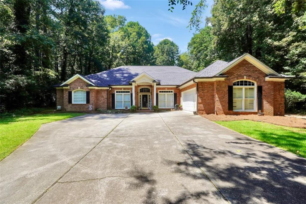 2434 Creekside Trace Property Photo 1