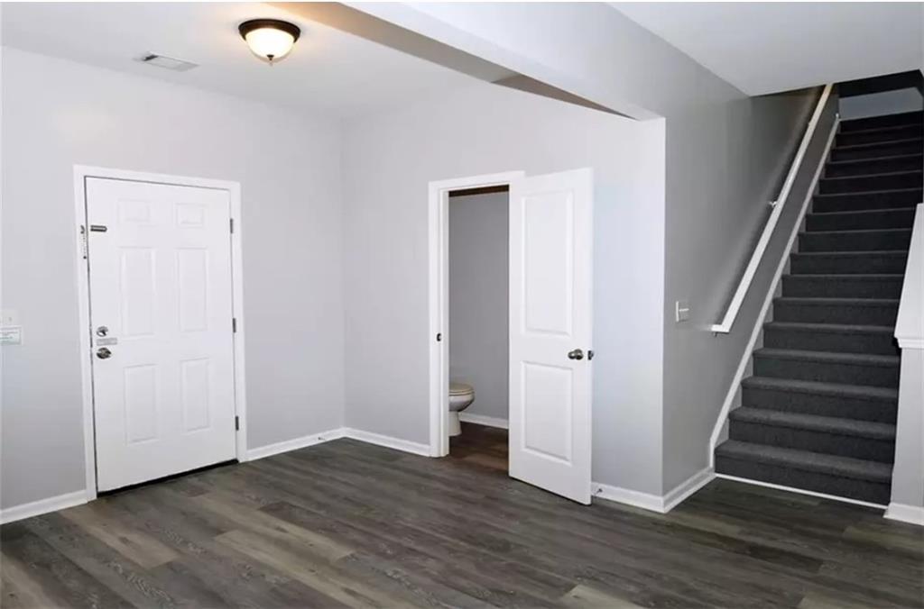 1402 Turning Leaf Lane Property Photo 13