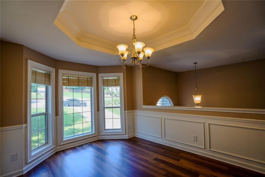 4340 Mapleton Way Property Photo 6