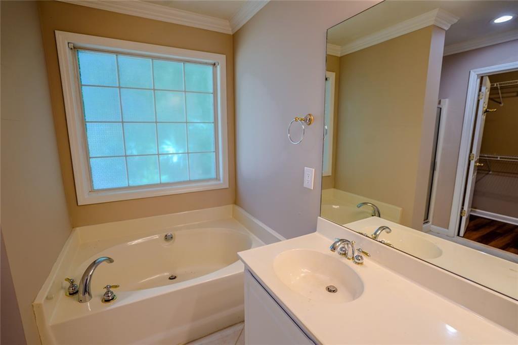4340 Mapleton Way Property Photo 18