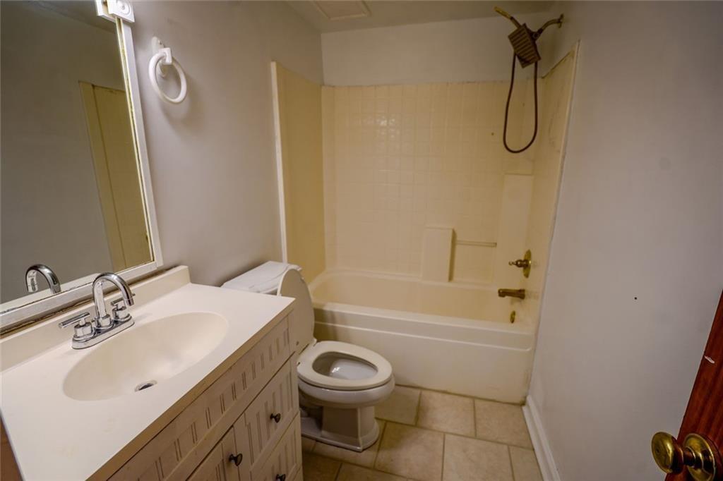 4340 Mapleton Way Property Photo 29