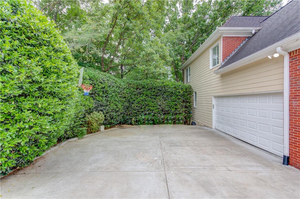 1920 Woods River Lane Property Photo 3