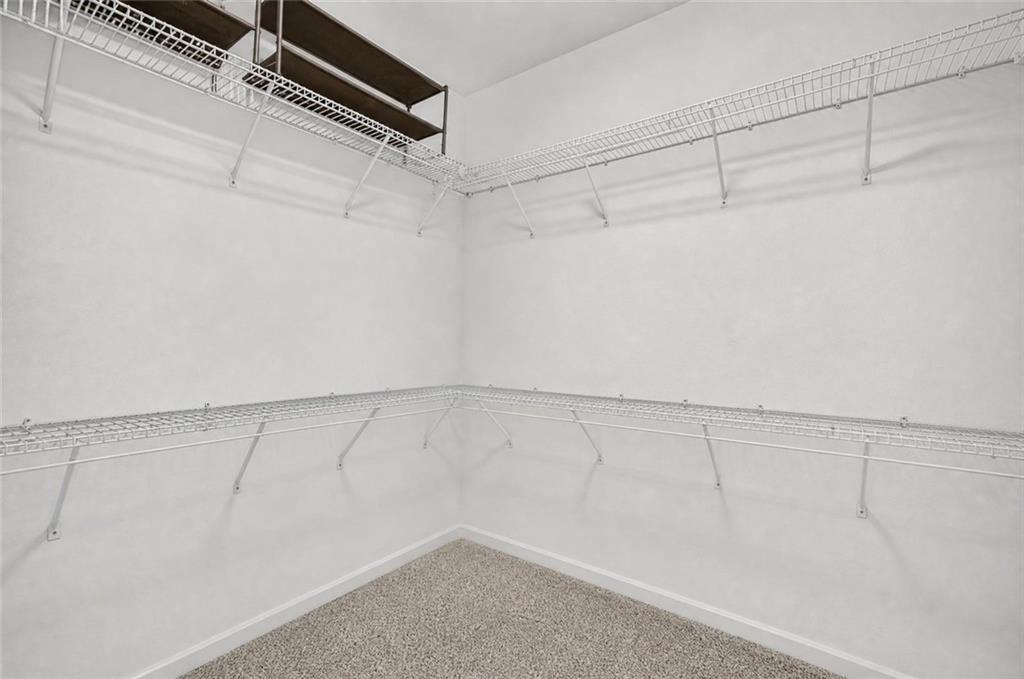 417 Fox Valley Drive Property Photo 29