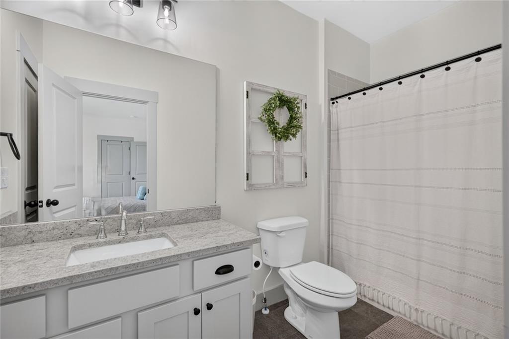 417 Fox Valley Drive Property Photo 36